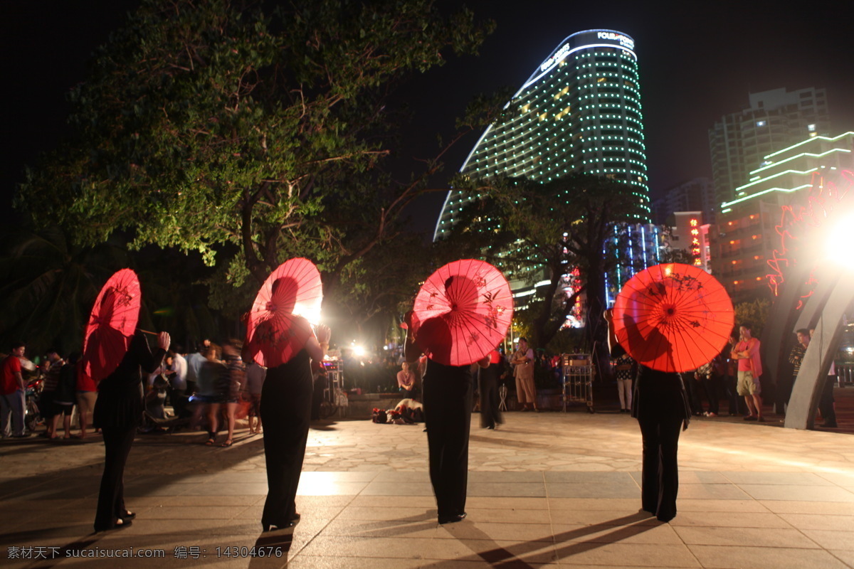 花纸 伞 表演 道具 候鸟 三亚 文化艺术 舞蹈音乐 夜景 花纸伞 三亚湾 夜晚 歌舞升平 纸伞 psd源文件