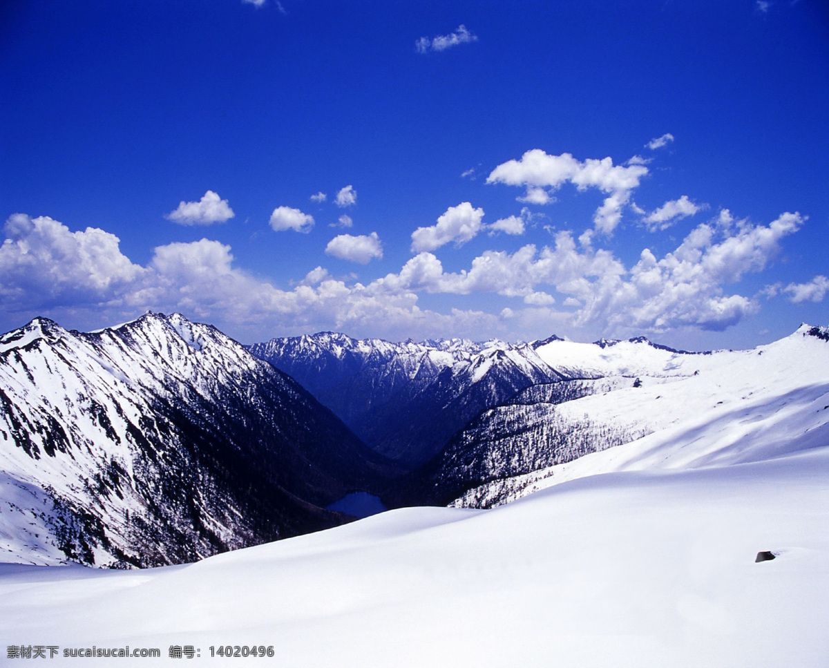 天空和白雪 白云 山 白雪 旅游摄影 摄影图库